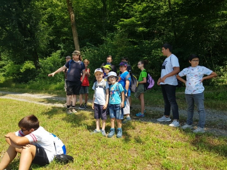 V.L. Pedro, Tobias, Niklaus, Ruan, Daniel, Andro, Raffaella, Vincenz, Rion, Mattia, Andrin, Florian, Adriana (Anrai ist verdeckt)